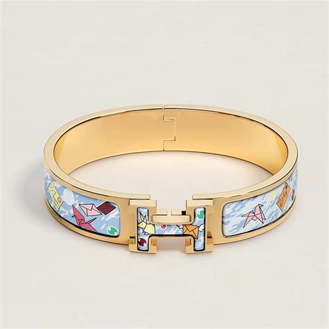 hermes flagship bracelet|hermes enamel cuff bracelet.